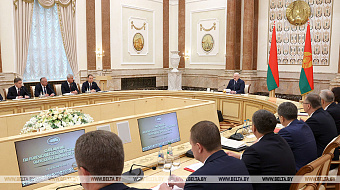 Lukashenko okays production of Belarusian movie about teachers